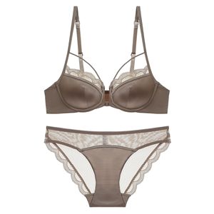 ชุดชั้นในลูกไม้บางเฉียบแบบเซ็กซี่  ไซส์ใหญ่  แบบติดตะขอหน้า  ยกทรงดันทรง  พร้อมกางเกงใน สำหรับผู้หญิง - Product Image 4