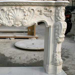 कारखाने ने कस्टम थोक हाथ से नक्काशीदार यूरोपीय शैली सफेद संगमरमर की फिजगह मैटल बनाया, पुष्प खोल पैटर्न नक्काशी - Product Image 3