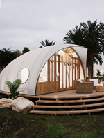 Hôtel de glamping avec tentes dôme et villas de villégiature en forme de coquille, dotées de chambres à toit arqué pour l'observation des étoiles, pour sites de camping agricoles et d'éco-tourisme