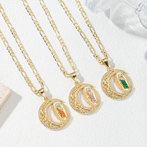 Collier pendentif croissant de lune étincelant doré, médaillon filigrané San Judas Tadeo, bijoux de mode pour femme, cadeau - Product Image 4