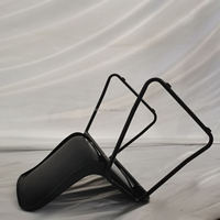 Chaise à pattes de traîneau noire capacité 600 lb OK-505S - Conception légère et empilable pour salles de classe, salles d'attente et lieux polyvalents