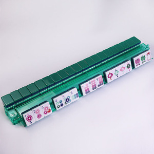 Juego de Mahjong Portátil de 160 Piezas, Estilo Occidental, 4 Capas, Moderno, Color Verde, con Diseño de Joker, Acrílico, para 4 Jugadores - Product Image 3