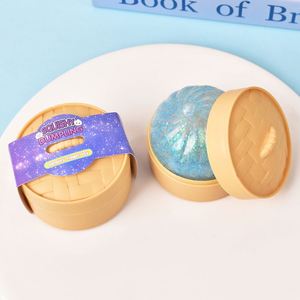 Juguete Antiestrés de PU con Forma de Bollo Pequeño Lala Le, con Polvo Dorado Brillante y Cristales 3D, para Niños de 5 a 7 Años - Product Image 3