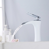 Robinet de lavabo monocommande en laiton chromé à montage sur plan avec cartouche en céramique, design moderne