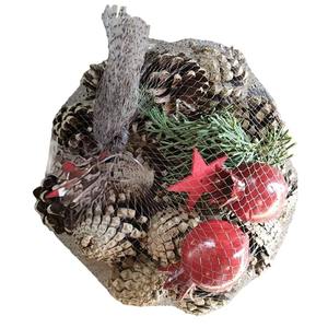 Paquet de 280g de cônes de pin avec baies rouges - Product Image 1