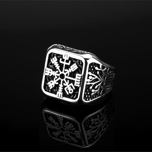 Anillo de acero inoxidable para hombre, diseño de brújula vikinga y árbol de la vida, estilo hip hop, joyería vintage, regalo para él - Product Image 2