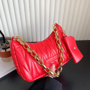 Sacs à main de créateurs en gros, petits sacs à main matelassés à porter sous le bras, sacs à main pour femmes, sacs à main en cuir PU avec chaîne, sacs de soirée personnalisés et porte-monnaie R2318 - Product Image 4