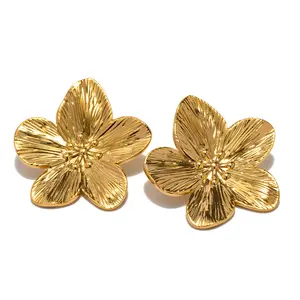 French court style matte vintage gold stainless steel metal flower earrings with advanced design feel earrings