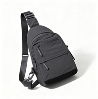 Sac de Poitrine Portable et Imperméable pour Homme, Sac Bandoulière Multifonctionnel Tendance et Décontracté, Sac Banane Léger pour Usage Quotidien