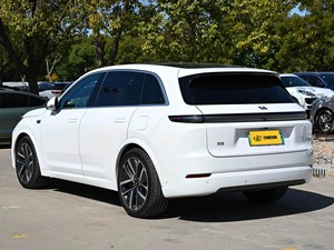 Li Auto L7 449 ch Véhicules à énergie nouvelle 1185 km d'autonomie EREV Batterie au lithium Voitures d'occasion Lixiang Li L7 SUV hybride <span class=keywords><strong>Voiture</strong></span> - Product Image 6