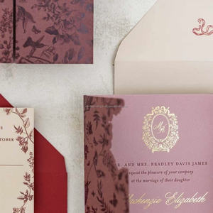 Invitation de mariage élégante et haut de gamme avec impression vanille, RSVP imprimé, papier cartonné fantaisie, logo personnalisable, typographie en relief, offset - Product Image 5