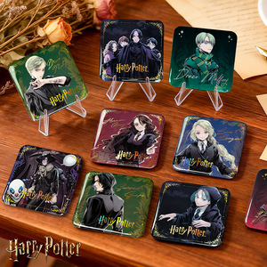 Badge en émail électroplaqué authentique en fer blanc double face, motif <span class=keywords><strong>Hermione</strong></span>, vente en gros pour enfants, fabriqué en Chine - Product Image 3