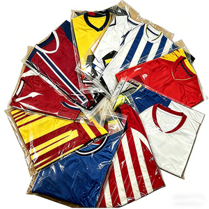 Camiseta de Fútbol Retro OEM 2026, Jersey Corto Estampado, Edición Personalizada para Jugador, Calidad Tailandesa, Absorbe la Humedad - Product Image 1