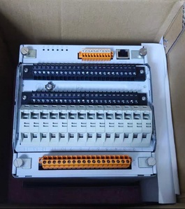 Convertisseur de fréquence industriel ACS880, alimentateur et contrôleur de température TTF/TTH REF615 d'origine - Product Image 6