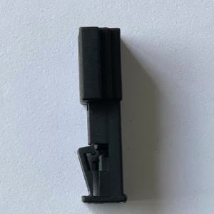 Connettori Automobilistici Femmina YONGFENG 3 Pin in Rame con Contatto Rettangolare e Alloggiamento in PBT per Altoparlanti Auto, Codice 1-968700-1 - Product Image 2