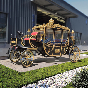 Chariot Royal Classique, idéal pour Cour, Château, Mariage, Anniversaire et Réunion, Design Noir et Or, Dépôt - Product Image 1