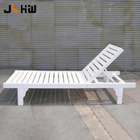 Vente directe d'usine, chaise longue de plage en bois de pin naturel personnalisée, chaise longue moderne pour l'extérieur, pour hôtel, villa, complexe hôtelier