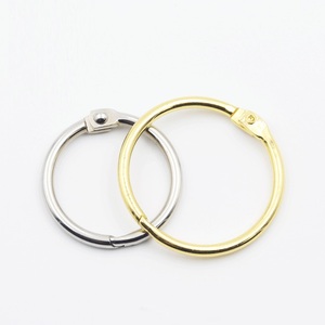 Cintas para ropa, Hebillas colgantes, Clips para calendario de escritorio, Clips de papelería de hierro, Anillas para <span class=keywords><strong>libros</strong></span>, Clips para actividades, Clips metálicos plegables, Llavero - Product Image 4