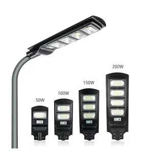 Kecerahan Tinggi dan Waktu Kerja Tenaga Surya Lampu Jalan 50W 100W 150W 200W 250W 300W Tiang Lampu Jalan PJU Tenaga Surya Led