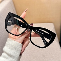 Lunettes Anti-Lumière Bleue Tendance Monture Œil de Chat Non Correctrices avec Cadre PC et Design Multicolore