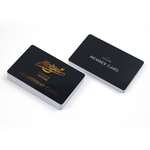 Carte de membre magnétique en plastique avec logo doré estampé à chaud, carte PVC personnalisée pour centre de fitness - Product Image 5
