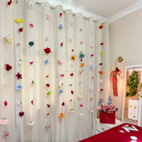 Muwei handgemaakte realistische moderne hangende kunstbloemen gordijn plafonddecoratie bloemenketting achtergronddecoratie voor feestjes