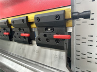 Presse plieuse à segments 125T2500 E22 WC67K NC