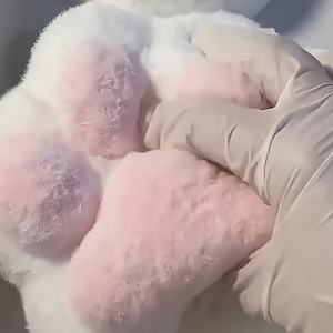 Nuovo arrivo peluche gigante che stringe la zampa giocattolo carino in pelliccia sintetica bianca con zampa di gatto regalo per bambine - Product Image 5