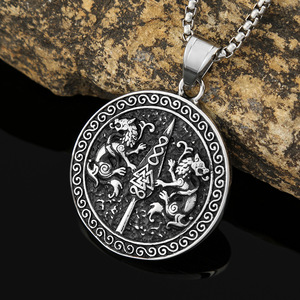 Yunnique – collier avec pendentif rond en acier inoxydable pour hommes, bijoux avec chaîne de 60cm, couleur acier, design animal, pendentif à la mode - Product Image 2