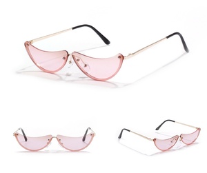 Lunettes de soleil demi-cerclées en forme de <span class=keywords><strong>lune</strong></span> pour femmes avec imprimé – Vente en gros de lunettes de vue et de soleil - Product Image 6