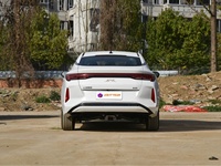 Sedán Eléctrico JAC Yiwei Aipao de 174hp Fabricado en China con Batería LFP de 54.2kWh y Carga Rápida para Servicios de Transporte y Taxis