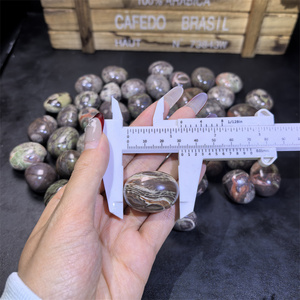 Vente en gros de gravier de pierres précieuses polies, quartz de guérison, agate <span class=keywords><strong>argent</strong></span>ée, pierres roulées pour la décoration - Product Image 3
