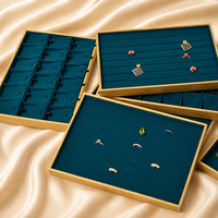 Ensemble de présentoirs à bijoux en velours vert sauge pour colliers, bagues, bracelets, boucles d'oreilles et pendentifs