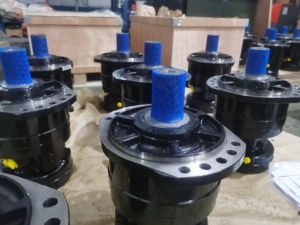 Moteur hydraulique de roue motrice de marque Tower pour T870 - Product Image 3