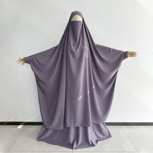 Abito Musulmano Personalizzato in Due Pezzi con Niqab e Gonna Lunga Traspirante e Leggera per Eid e Ramadan - Product Image 2