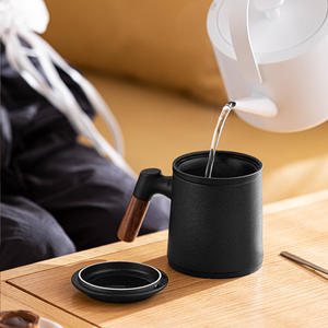 Tasse à thé filtre en céramique classique avec séparation de l'eau tasse de bureau portable cadeau en gros - Product Image 2