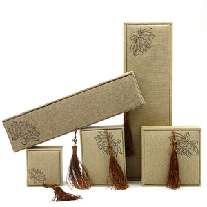 Custom Logo Chinese Traditional Burlap Tassel Jewelry Box Classic Rectangular Gift Packaging for Bracelets Pendants Square - Product Image 4