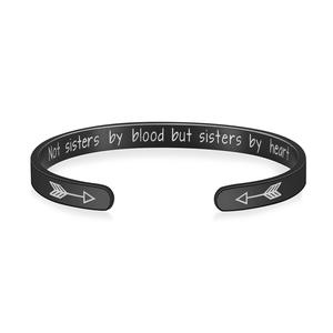 Bracelet en acier titane personnalisable avec des phrases gravées, ouverture en forme de C, bracelets tendance, pas de sang mais des sœurs par le cœur - Product Image 5
