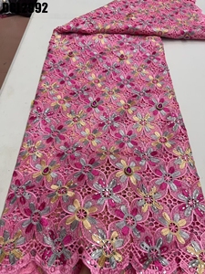 Encaje de guipur de cristal de lujo con flores bordadas, tela de encaje soluble en agua con pedrería para <span class=keywords><strong>vestidos</strong></span> de <span class=keywords><strong>fiesta</strong></span> de boda - Product Image 4