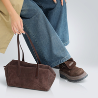 Sac Boston en cuir de vachette souple, style luxe discret, artisanat fait main, tendance, pour femmes, cuir véritable, été automne