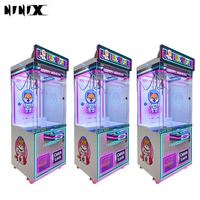 Machine à griffes de jeu de distribution de cadeaux surprise, pour peluches de styles variés et aléatoires