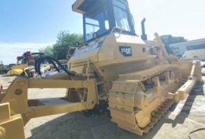 Японский гусеничный бульдозер D7G с большим бульдозером и потрошителем б/у по низкой цене - Product Image 4