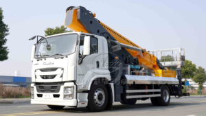 Economical ISUZU GIGA 4x2 43m Aerial Work Truck 45m Aerial Platform Vehicle Low Operation Cost Long Service Life - Product Image 3