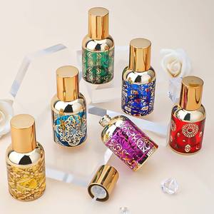 Botella de perfume de vidrio de 30ml con chapado en color de fondo grabado en oro - Product Image 4