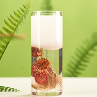 Luxuriöse Maßgefertigte Säulenförmige Doppelschichtige Jelly-Gel-Wachskerze mit Getrockneten Blumen und Duft
