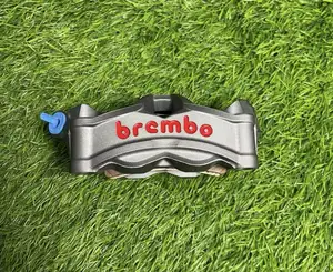 ชุดสําหรับรถจักรยานยนต์ 100 มม. ต้นฉบับ brembo M50S Calipers