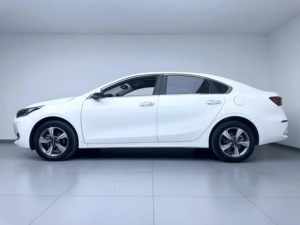 รถ<span class=keywords><strong>มือ</strong></span><span class=keywords><strong>สอง</strong></span> K3 ปี 2019 Cerato 1.5L เกียร์ออโต้ รถเก๋งราคาถูก รถใช้แล้ว เบนซิน พวงมาลัยซ้าย รถครอบครัว 5 ที่นั่ง - Product Image 6