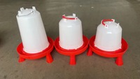 Bebedero para Aves de Corral GREAT FARM Bebedero para Animales con Patas y Soportes 4.5L 6L 8L 10L 14L Varios Modelos