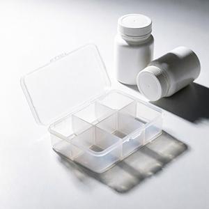 Estuche de Almacenamiento Simple Mate Ajustable con 8 Divisiones para Cuidado Diario de la Piel, para Todo Tipo de Piel, Fórmula K-Beauty - Product Image 1