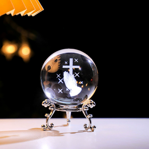 Boule de cristal gravée au laser 3D de 6 cm avec support, 18 thèmes, sphère de cristal, cadeau pour la Saint-Valentin, cadeau d'anniversaire, cadeaux pour amis - Product Image 3